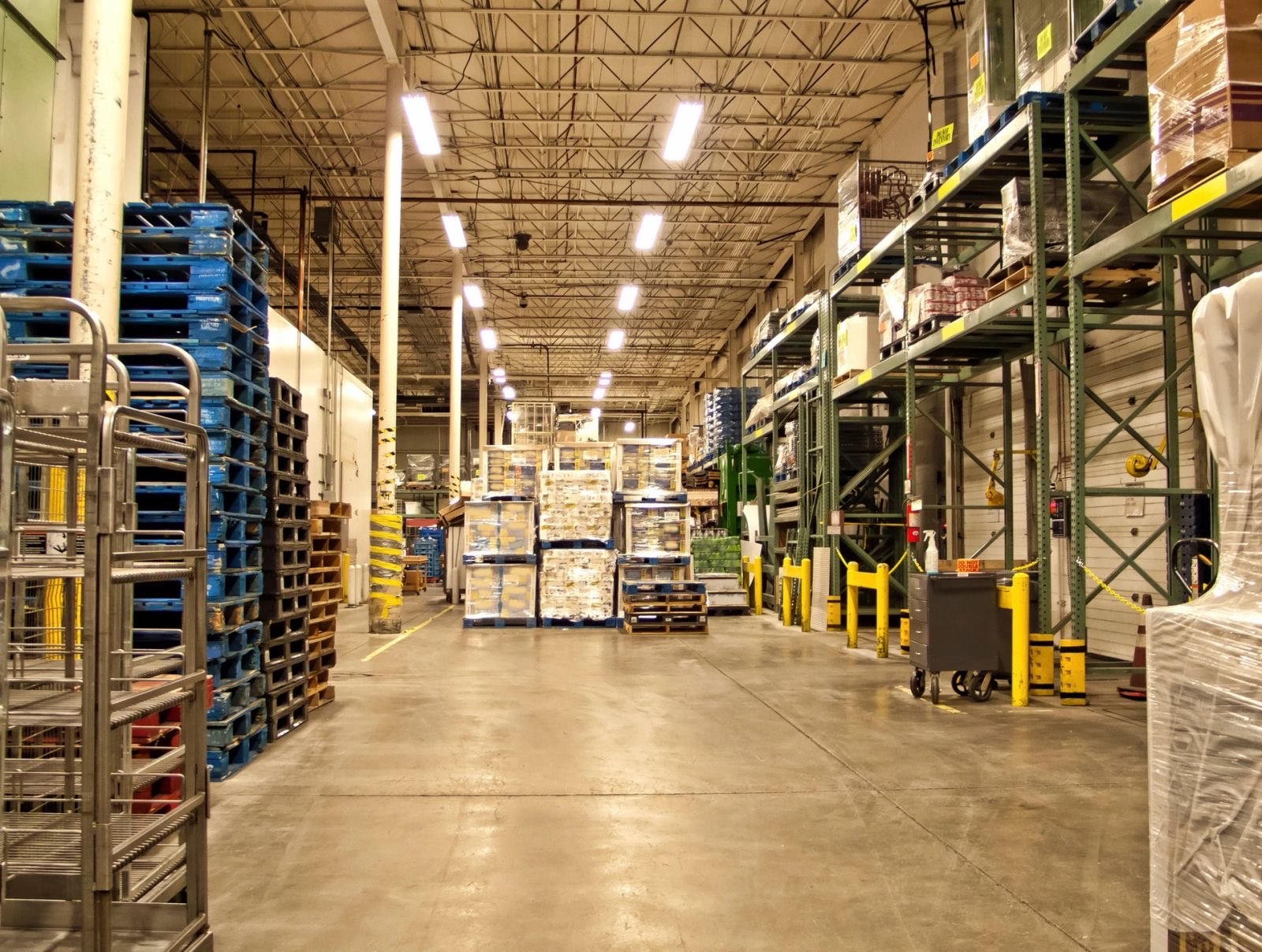 Alipack Ambalaj warehouse